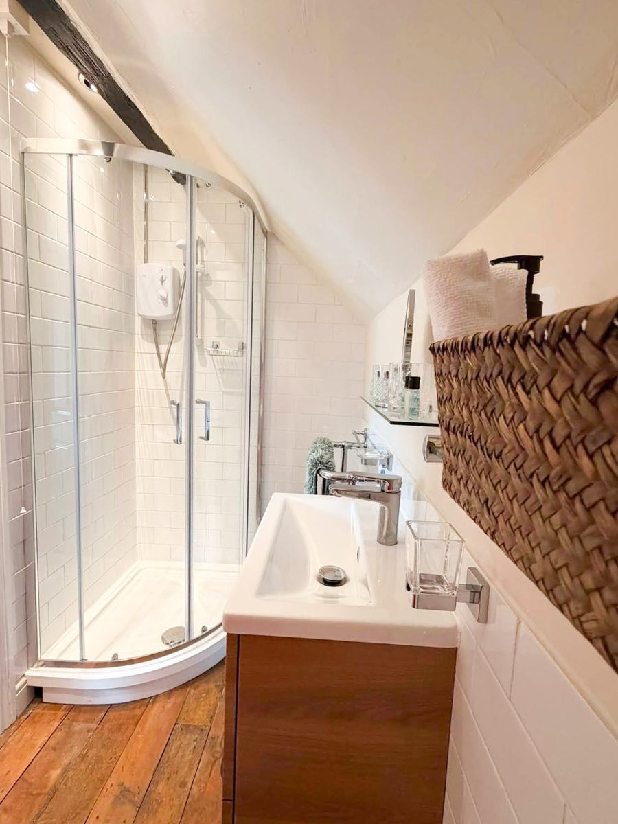 Captain Webb’s Room — bathroom