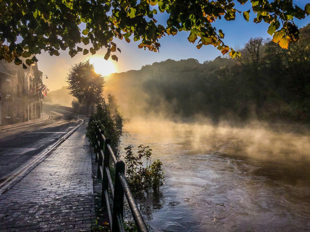 Morning mist along the River Severn